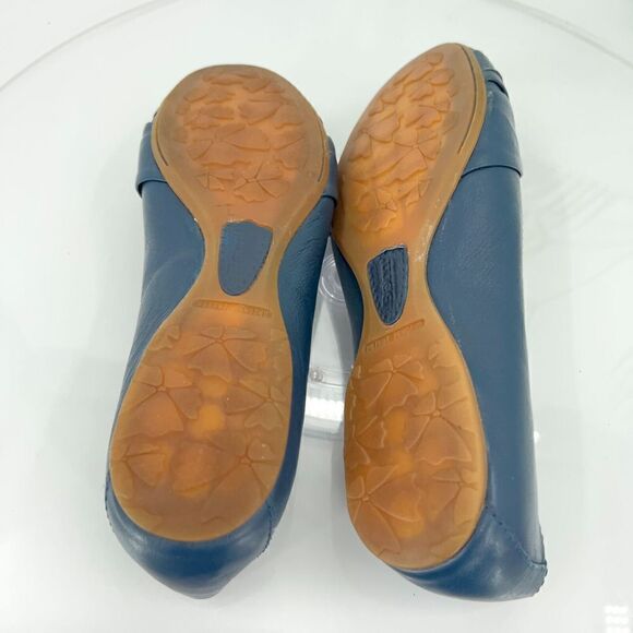 Born Women's Lilly Ballet Flat Size 7 Navy Blue Leather Slip On Knot Bow Shoes - Picture 11 of 13